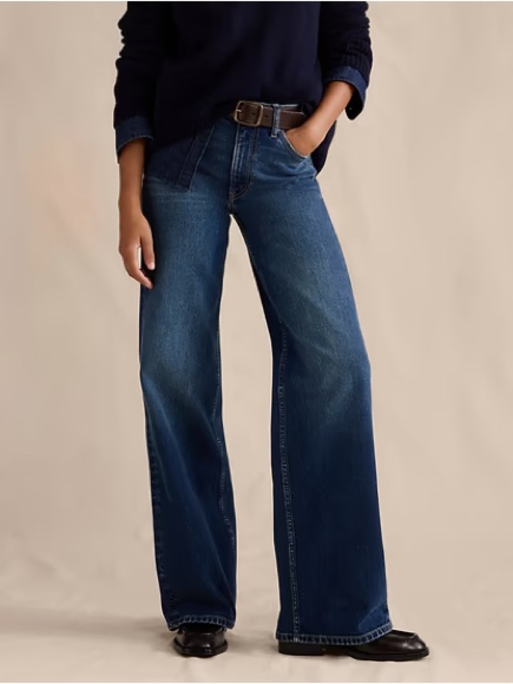 BANANA REPUBLIC THE ICON CLASSIC WIDE-LEG JEAN - Medium Wash